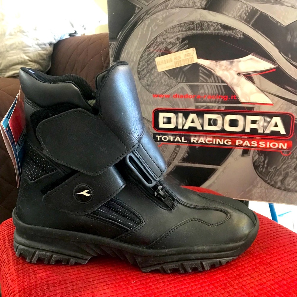 Riding boots